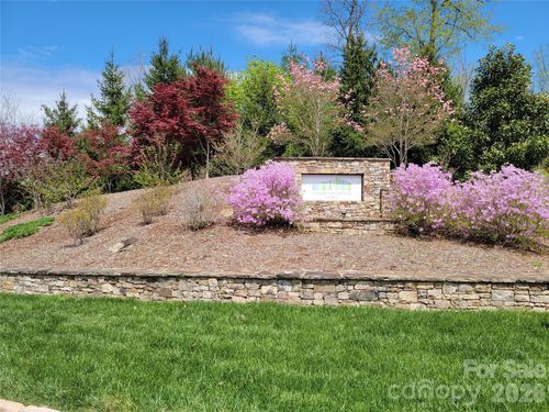 58-48 Longspur Ln, Asheville, NC, 28804-0053 | Card Image