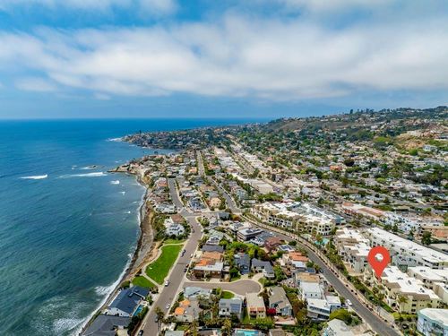unit-b102-5420 La Jolla Blvd, La Jolla, CA, 92037-7665 | Card Image