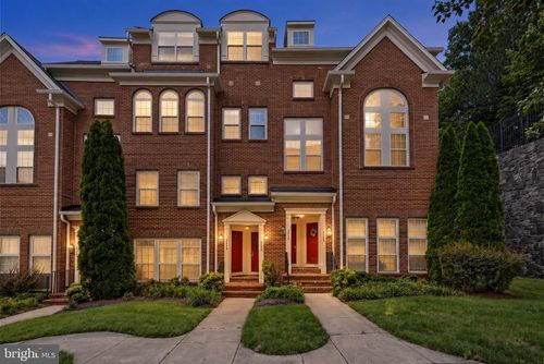 9585 Wheats Way, MANASSAS PARK, VA, 20111-3089 | Card Image