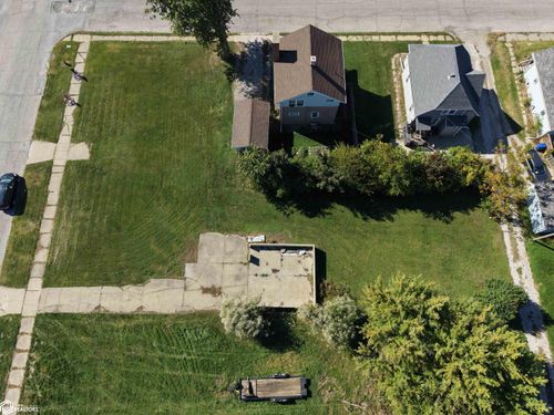 709 W State St, Marshalltown, IA, 50158-5642 | Card Image