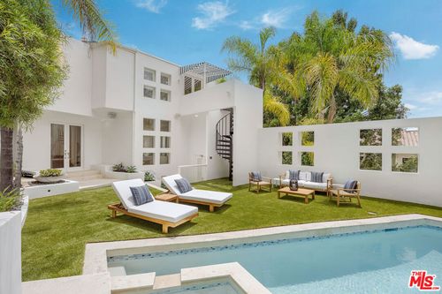 1414 Mockingbird Pl, Los Angeles, CA, 90069-1152 | Card Image