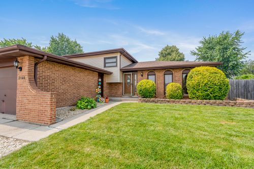 2440 Springhill Dr, Schererville, IN, 46375 | Card Image