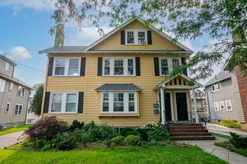 30-30 Crescent Rd, Belmont, MA, 02478 | Card Image