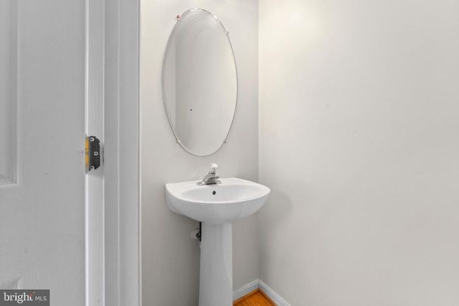 8200 Finchleigh St, Townhouse with 4 bedrooms, 4 bathrooms and null parking in LAUREL MD | Image 24