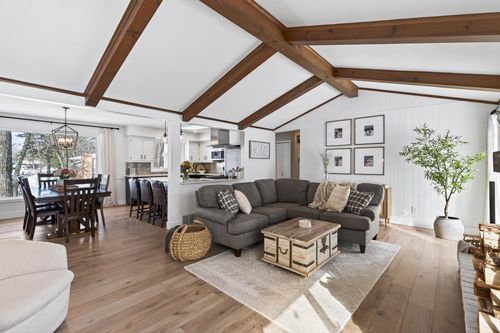 3551 Lilac Ln, Minnetonka, MN, 55345-1024 | Card Image