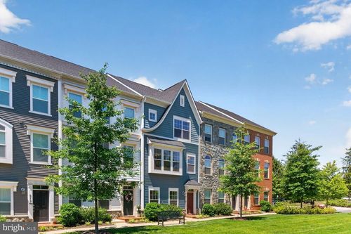 5128 Ridgeview Retreat Drive, CHANTILLY, VA, 20151 | Card Image