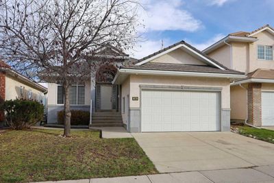 106 Hamptons Hts Nw, House detached with 4 bedrooms, 3 bathrooms and 4 parking in Calgary AB | Image 1