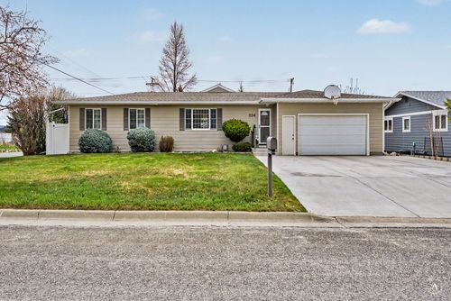 804 Birch Street, Helena, MT, 59601 | Card Image