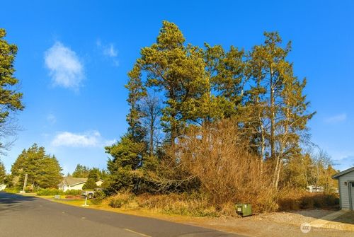 30904 M Pl, Ocean Park, WA, 98640-4884 | Card Image