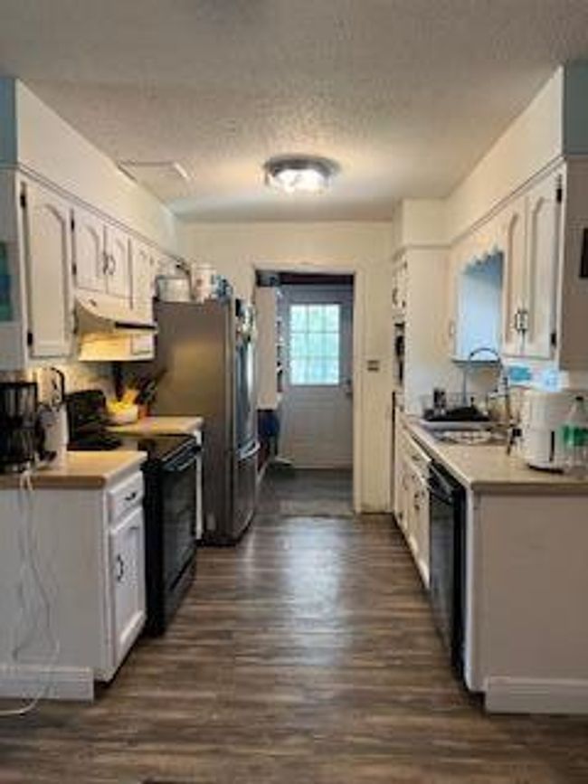 Kitchen | Image 9