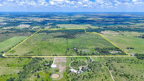 6252 Nw County Road 4030, Blooming Grove, TX, 76626-3039 | Card Image