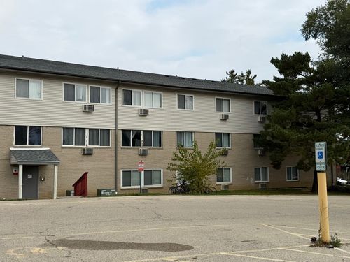 1j-655 Deepwoods Dr, Mundelein, IL, 60060-3655 | Card Image