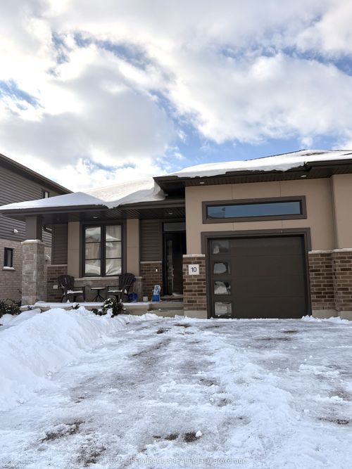 10 Martin St, Tillsonburg, ON, N4G0K8 | Card Image