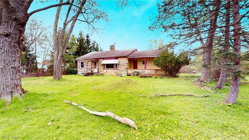 29999 Miles Road, Chagrin Falls, OH, 44022 | Card Image
