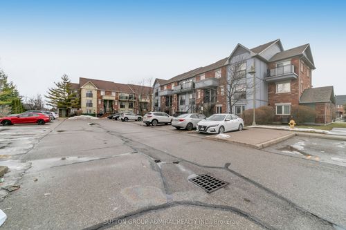 52-2265 Bur Oak Ave, Markham, ON, L6E0B8 | Card Image