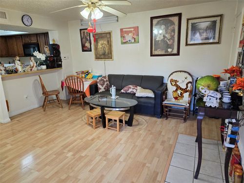 102-9801 Walnut St, Dallas, TX, 75243-2800 | Card Image
