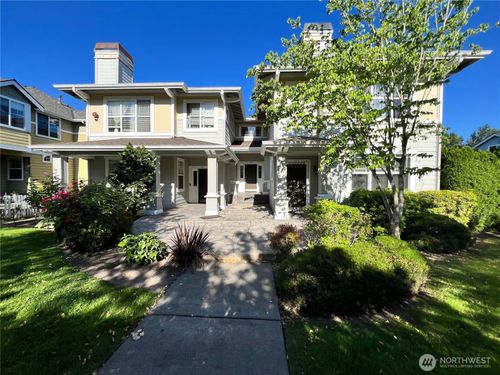 102-18860 Ne 63rd Way, Redmond, WA, 98052-8584 | Card Image