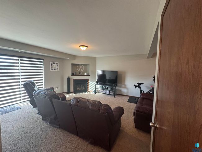 6903 Witzke Ave, House other with 3 bedrooms, 2 bathrooms and null parking in Sioux Falls SD | Image 15