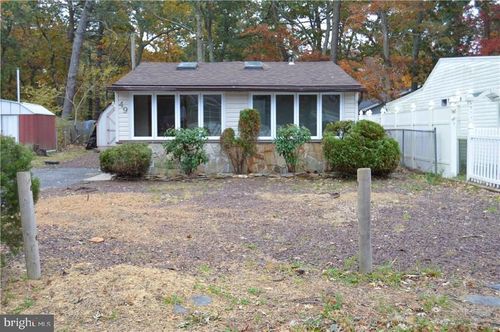 49 Maple St, WARETOWN, NJ, 08758-1544 | Card Image