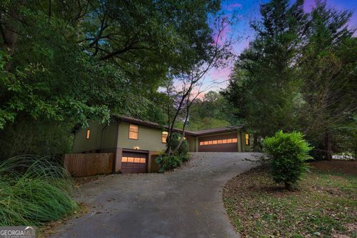 553 Aberdeen Dr, Stone Mountain, GA, 30083-4303 | Card Image