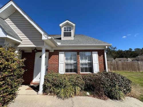 3247 Sugar Berry Way, Tallahassee, FL, 32303-7371 | Card Image