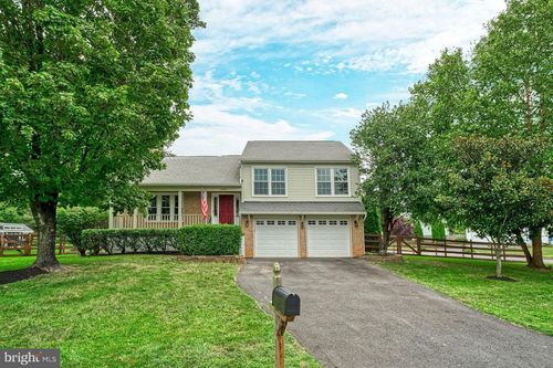 8005 Rocky Run Rd, GAINESVILLE, VA, 20155-1742 | Card Image