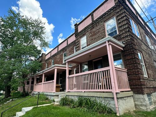 2054 N 4th St, Columbus, OH, 43201-1327 | Card Image