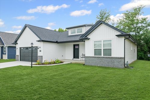 705 Cole Ln, Mahomet, IL, 61853-2827 | Card Image