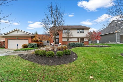 2255 Halcyon Road, Beachwood, OH, 44122 | Card Image