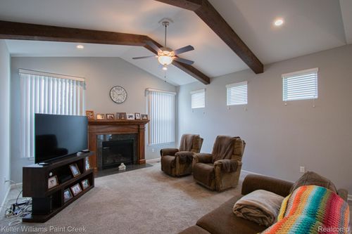 49231 Hanna Ct, Macomb, MI, 48042-4841 | Card Image