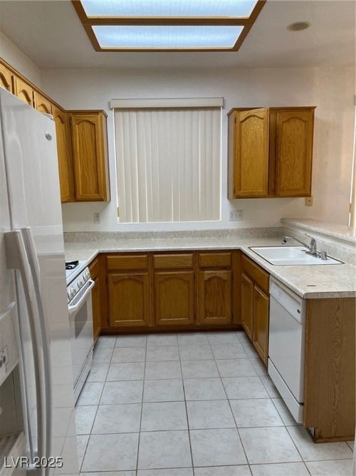 438 Fountain Grove St, Henderson, NV, 89012-2536 | Card Image