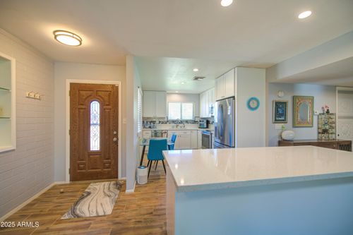 10013 W Lakeview Cir N, Sun City, AZ, 85351-4209 | Card Image