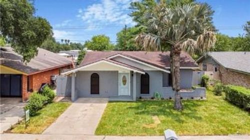 219 E Vine Ave, McAllen, TX, 78501-9595 | Card Image