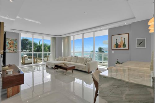 401-4201 Collins Ave, Miami Beach, FL, 33140-3231 | Card Image