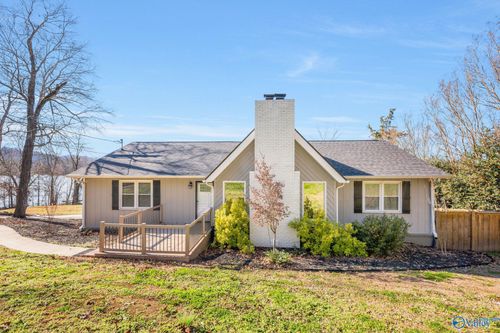 920 E Haven Dr, Glencoe, AL, 35905-8830 | Card Image