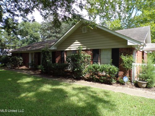 116 Willow Creek Dr, Vicksburg, MS, 39183-9280 | Card Image