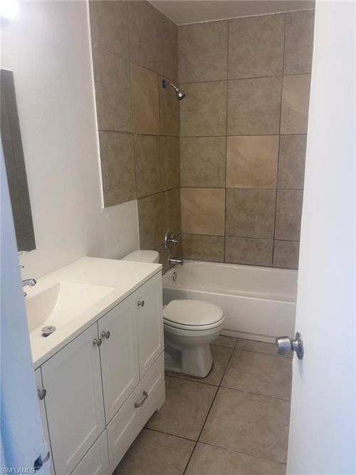 apt-4-2148 Dora St, Fort Myers, FL, 33901-5078 | Card Image