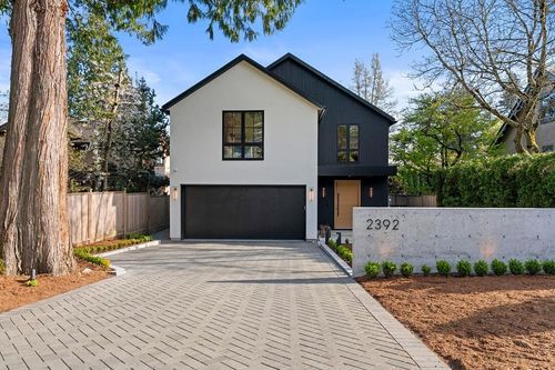 2392 Lawson Avenue, West Vancouver, BC, V7V2E6 | Card Image