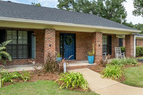 10609 Valentine Rd N, TALLAHASSEE, FL, 32317-8612 | Card Image