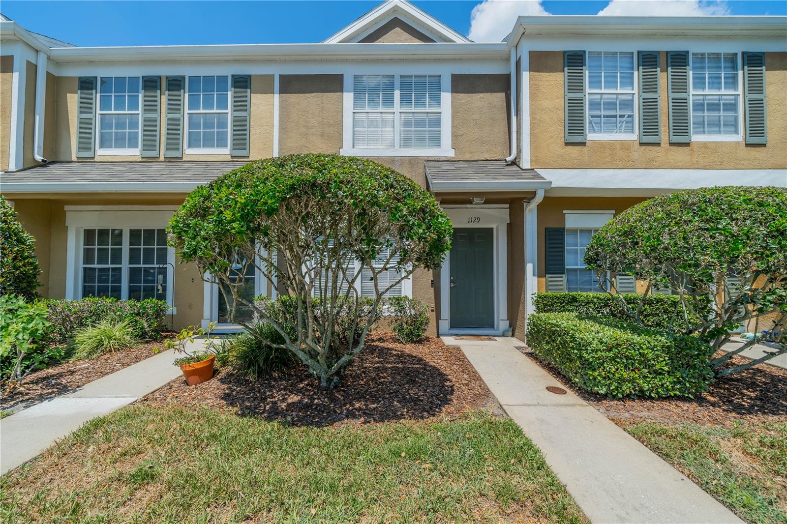 Kennewick Ct, Wesley Chapel, FL 33543