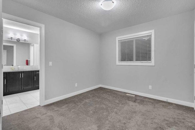 44 Rainbow Falls, House other with 5 bedrooms, 4 bathrooms and 6 parking in Chestermere AB | Image 29