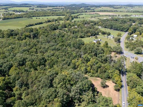 2062 E Side Hwy, CRIMORA, VA, 24431-2428 | Card Image