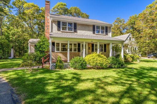 152 Wakeby Rd, Marstons Mills, MA, 02648-1708 | Card Image