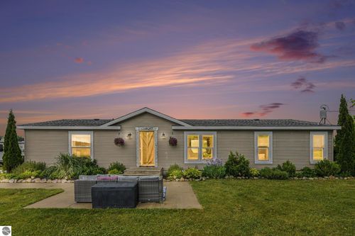 14625 Springwood Road, Charlevoix, MI, 49720 | Card Image