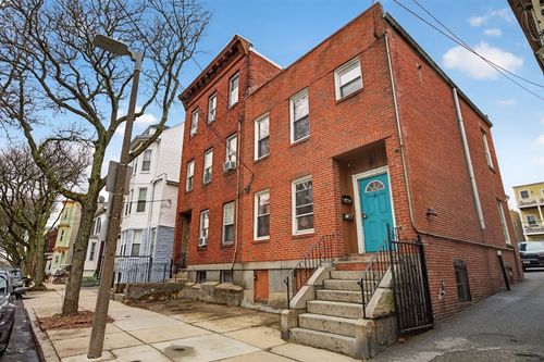 88 Trenton St, Boston, MA, 02128-2535 | Card Image