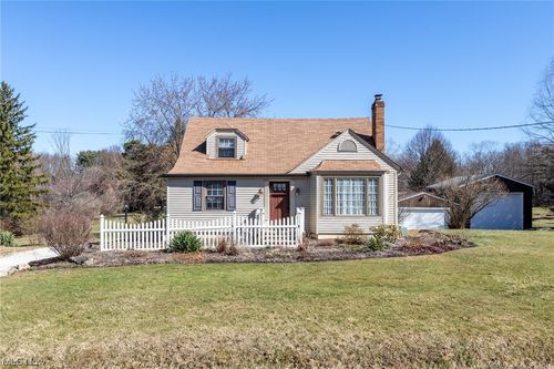 981 N Revere Road, Bath, OH, 44333 | Card Image