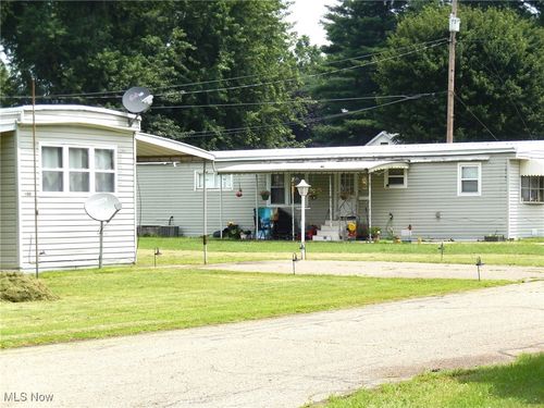 400 N George St, West Lafayette, OH, 43845-1011 | Card Image