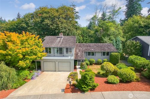 31532 36th Ave Sw, Federal Way, WA, 98023-2104 | Card Image