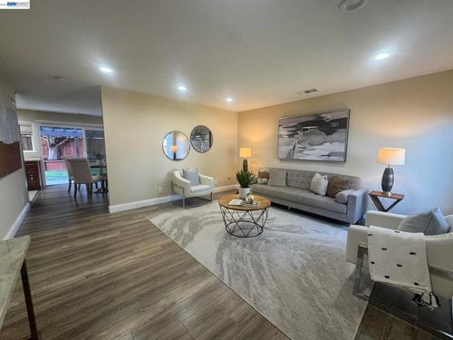 238 Arbor Valley Dr, San Jose, CA, 95119 | Card Image