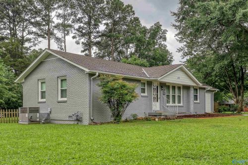 619 Graycroft Dr Sw, Huntsville, AL, 35802-1754 | Card Image